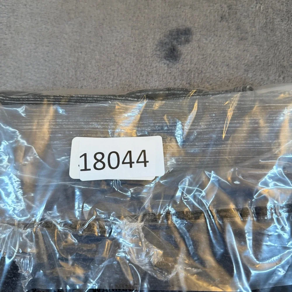 Athleta Space Dye Racerback Tank Top Shelf Bra Gray Womens Small 919068 - Picture 10 of 10